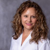 Julie Davids Headshot Amplify Oshkosh